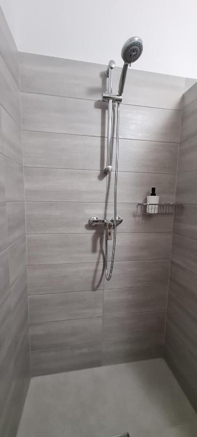 Nona Bb Bed & Breakfast Postojna Bagian luar foto