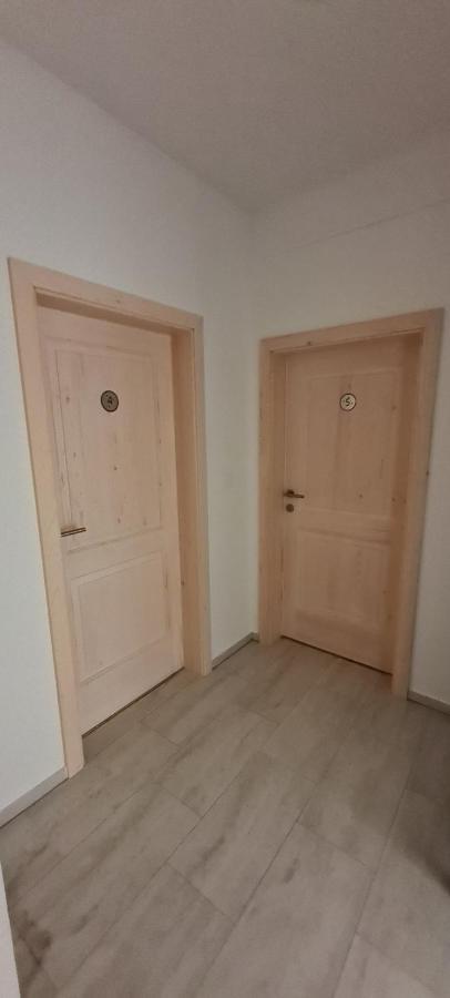 Nona Bb Bed & Breakfast Postojna Bagian luar foto
