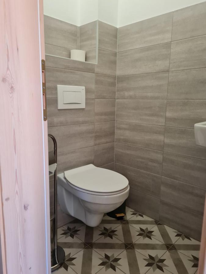 Nona Bb Bed & Breakfast Postojna Bagian luar foto